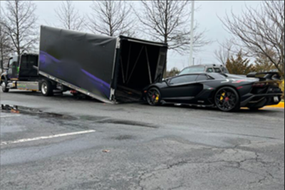 Complimentary pickup and delivery towing with any Lamborghini service