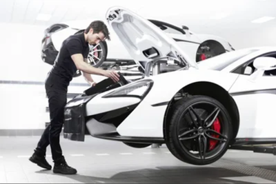 Complimentary pickup and delivery towing with any McLaren Service